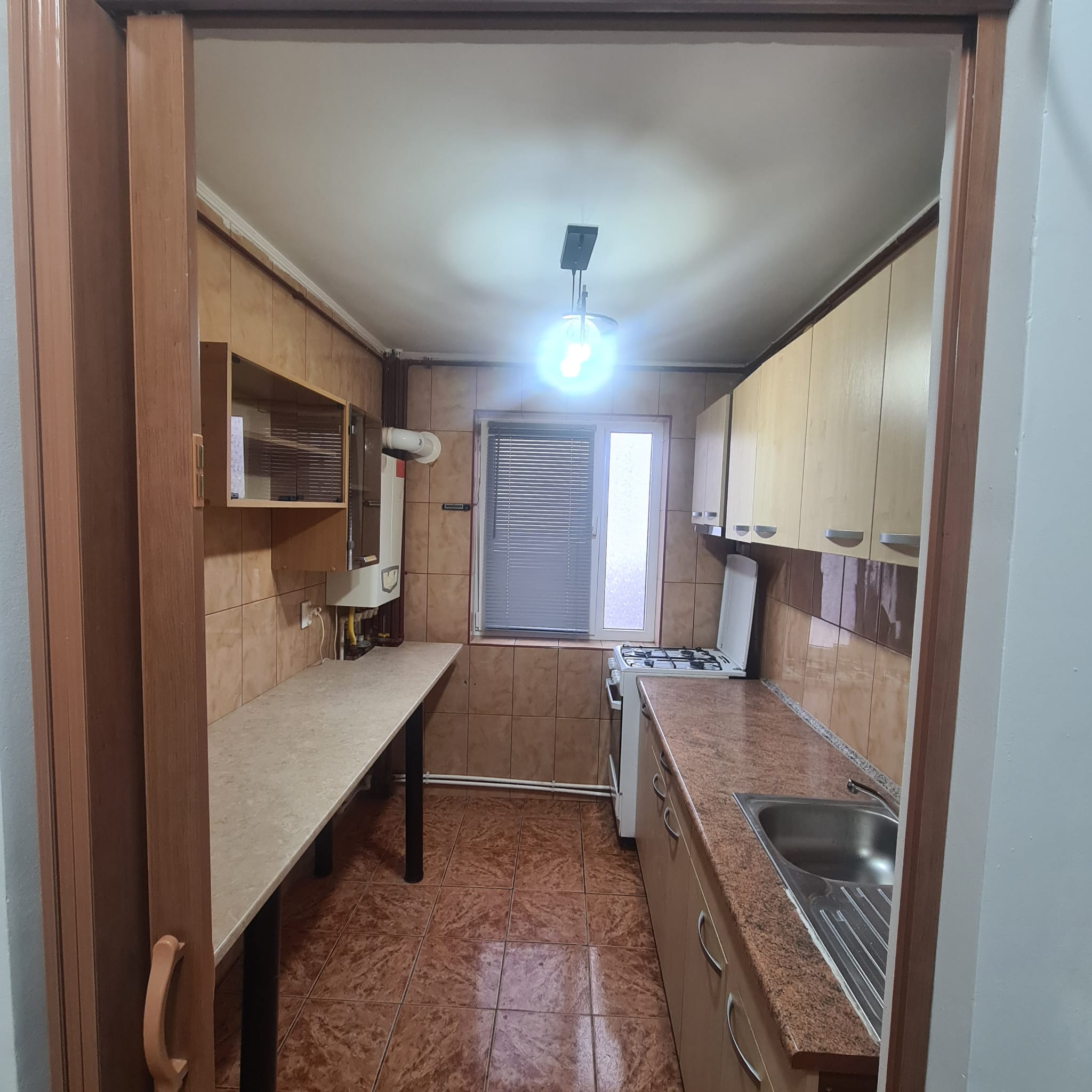 De inchiriat apartament 3 camere – Aleea Compozitorilor (Hanul Drumetului)