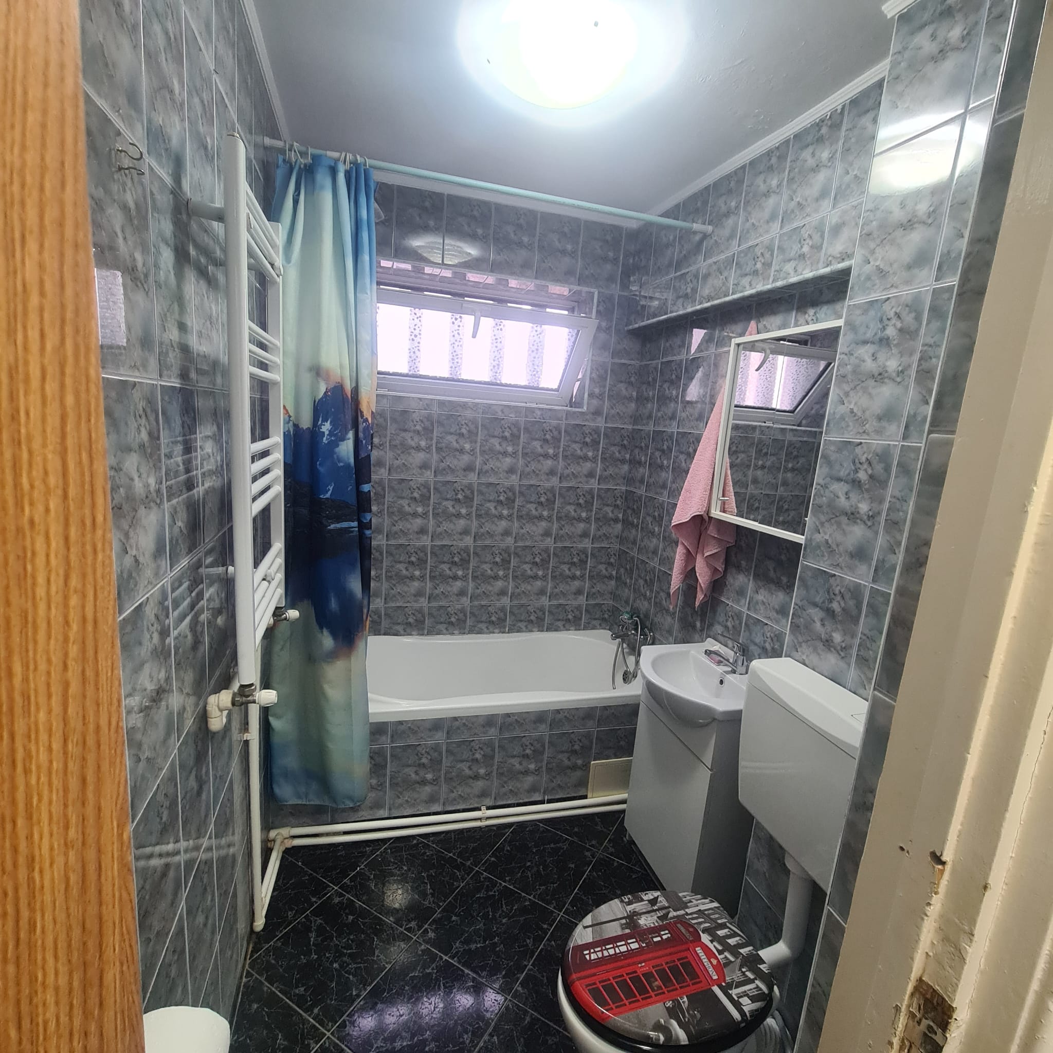 De inchiriat apartament 3 camere – Aleea Compozitorilor (Hanul Drumetului)