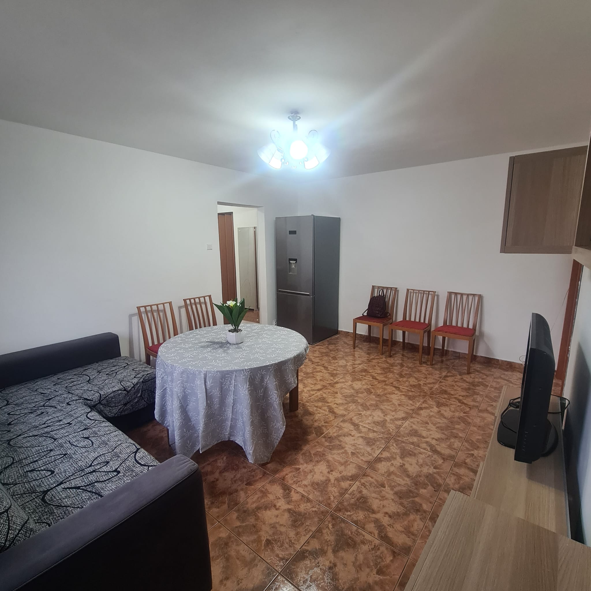 De inchiriat apartament 3 camere – Aleea Compozitorilor (Hanul Drumetului)