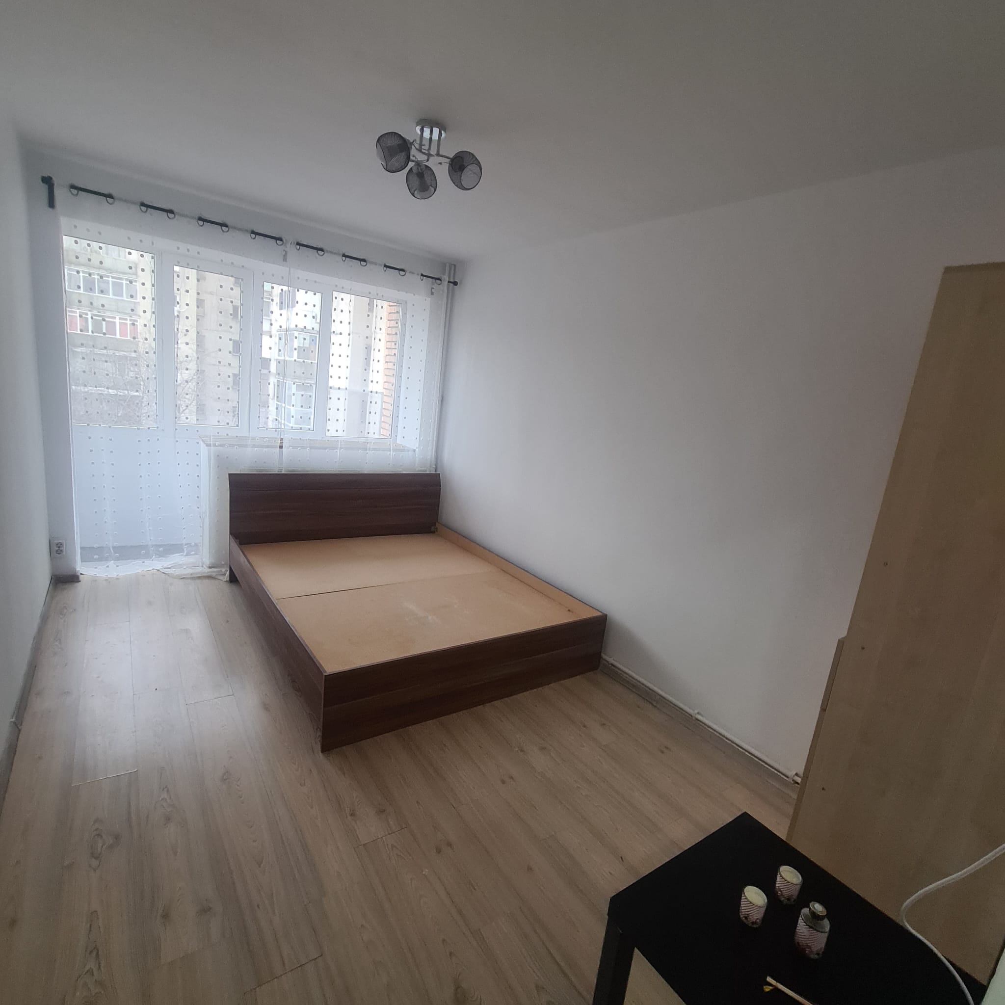 De inchiriat apartament 3 camere – Aleea Compozitorilor (Hanul Drumetului)