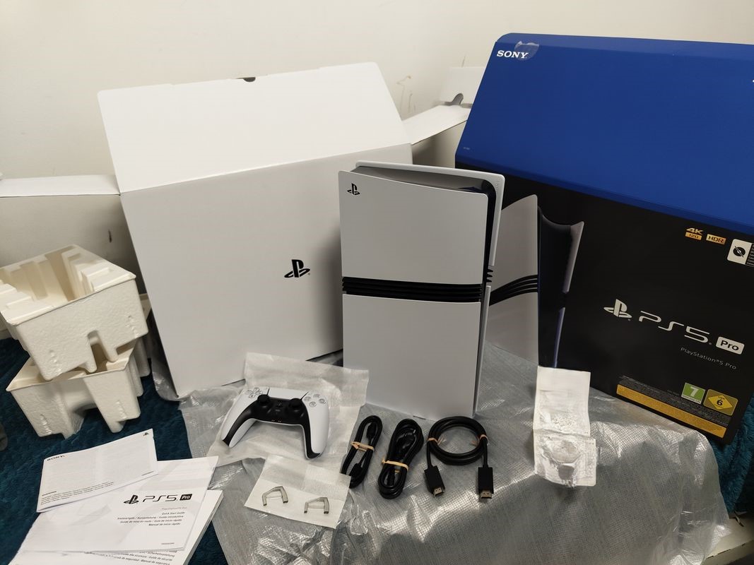 Sony PlayStation PS5 Pro, Sony PS5 Slim, Nintendo Switch 2, consolele Microsoft Xbox Series X 2TB