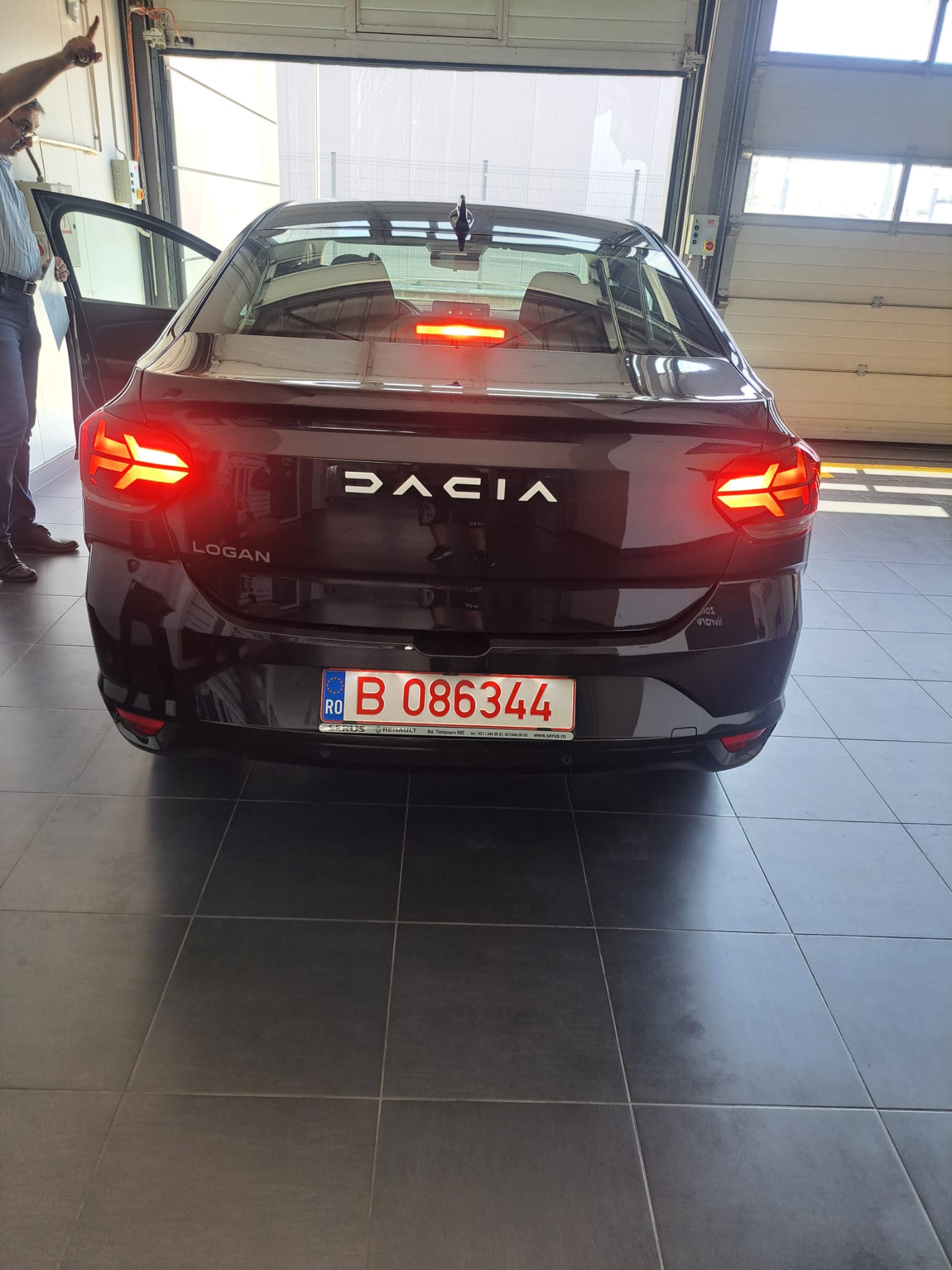 Rent a car Dacia automat pret de la 45 euro/zi
