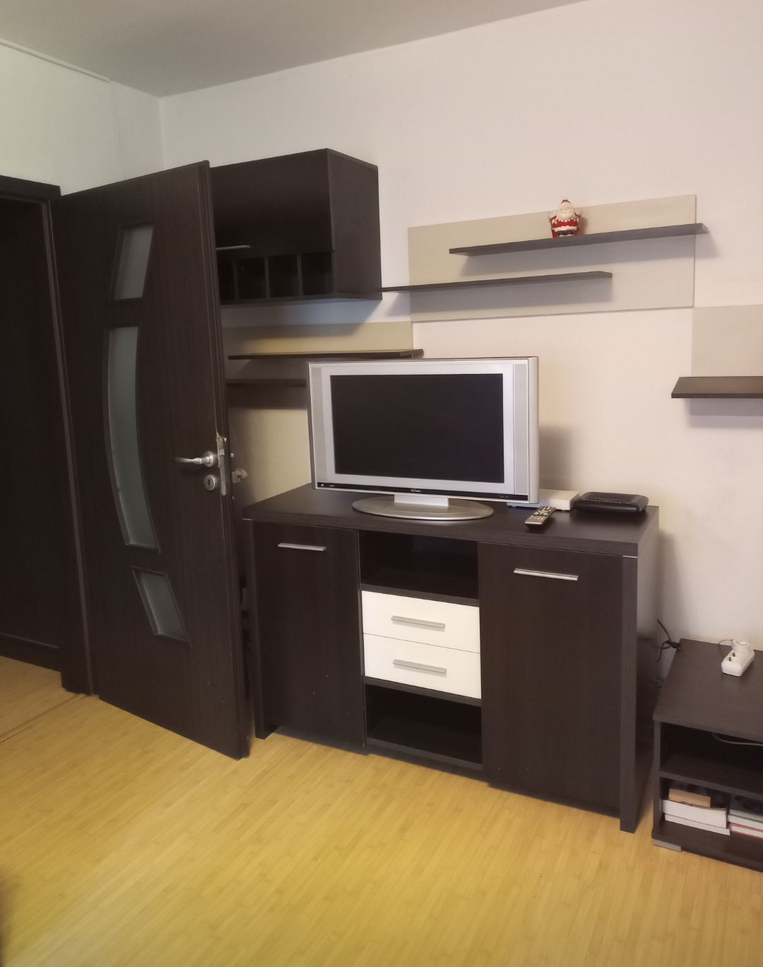 Închiriez apartament de 2 camere Brașov cartier ASTRA