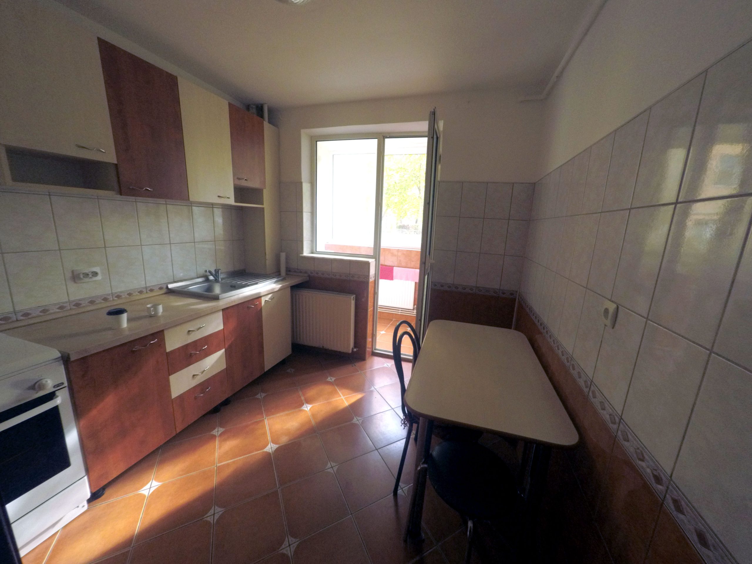 Inchiriez apartament 2 camere, zona Grivitei