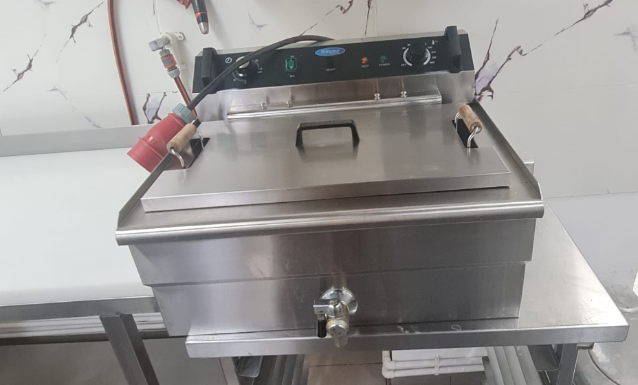 ECHIPAMENTE PROFESIONALE Second Hand pentru RESTAURANT, FAST-FOOD, PIZZERIE, COFETARIE, PATISERIE,