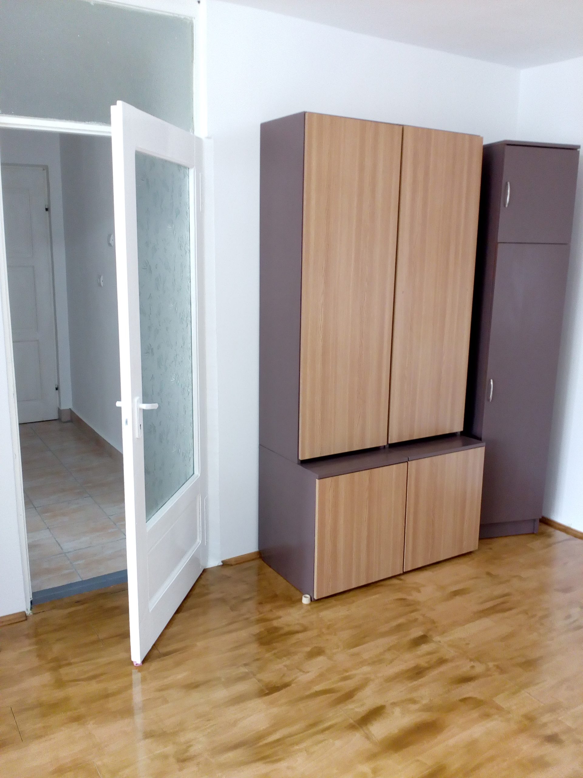Direct proprietar inchiriez garsoniera fara intermediari 40.5 mp locuibili
