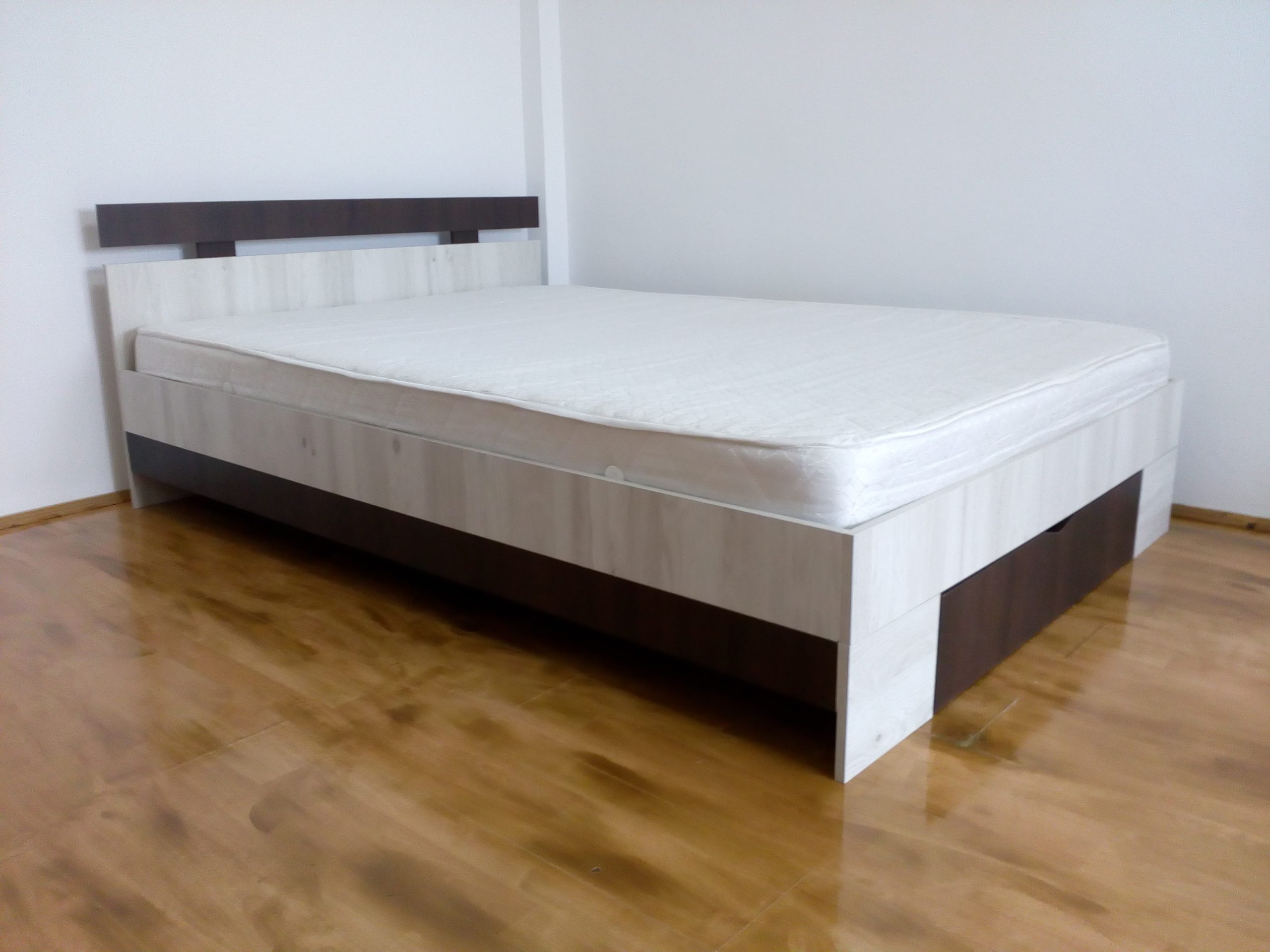 Direct proprietar inchiriez garsoniera fara intermediari 40.5 mp locuibili