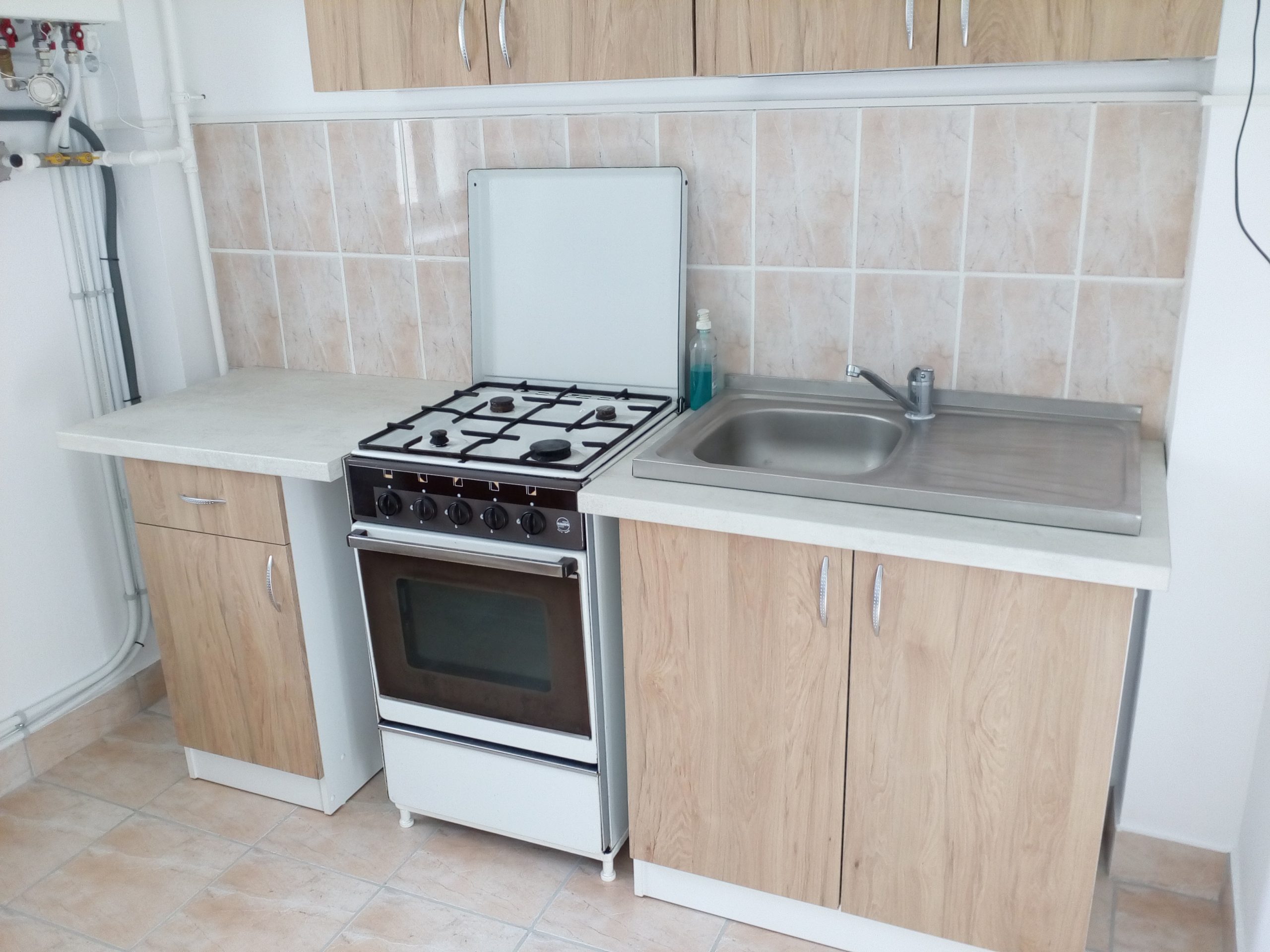 Direct proprietar inchiriez garsoniera fara intermediari 40.5 mp locuibili