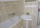 Direct proprietar inchiriez garsoniera fara intermediari 40.5 mp locuibili