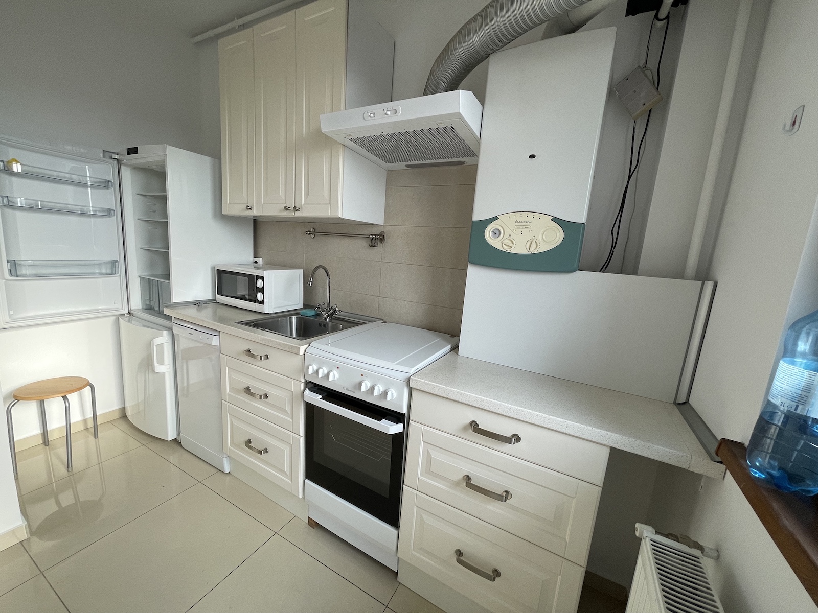Ofer spre inchiriere apartament de 2 camere in Bucurestii Noi – Parc Bazilescu