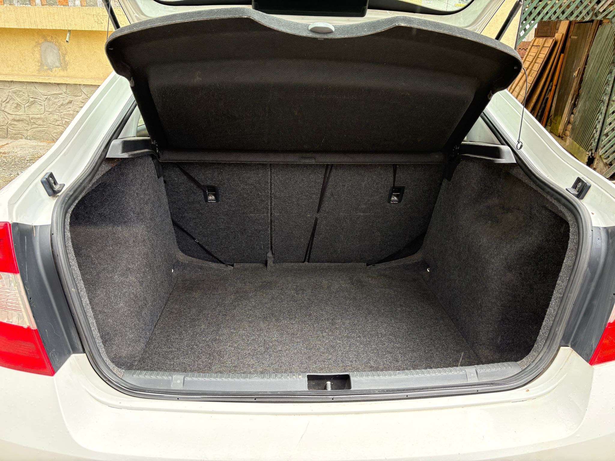 SKODA RAPID 1.2 BENZINĂ