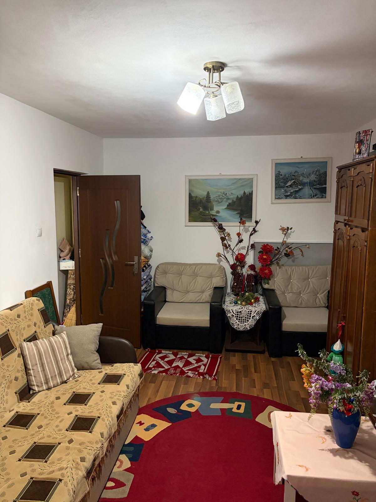 Apartament 2 camere decomandat – Micro 6, Str. Tineretului – proprietar