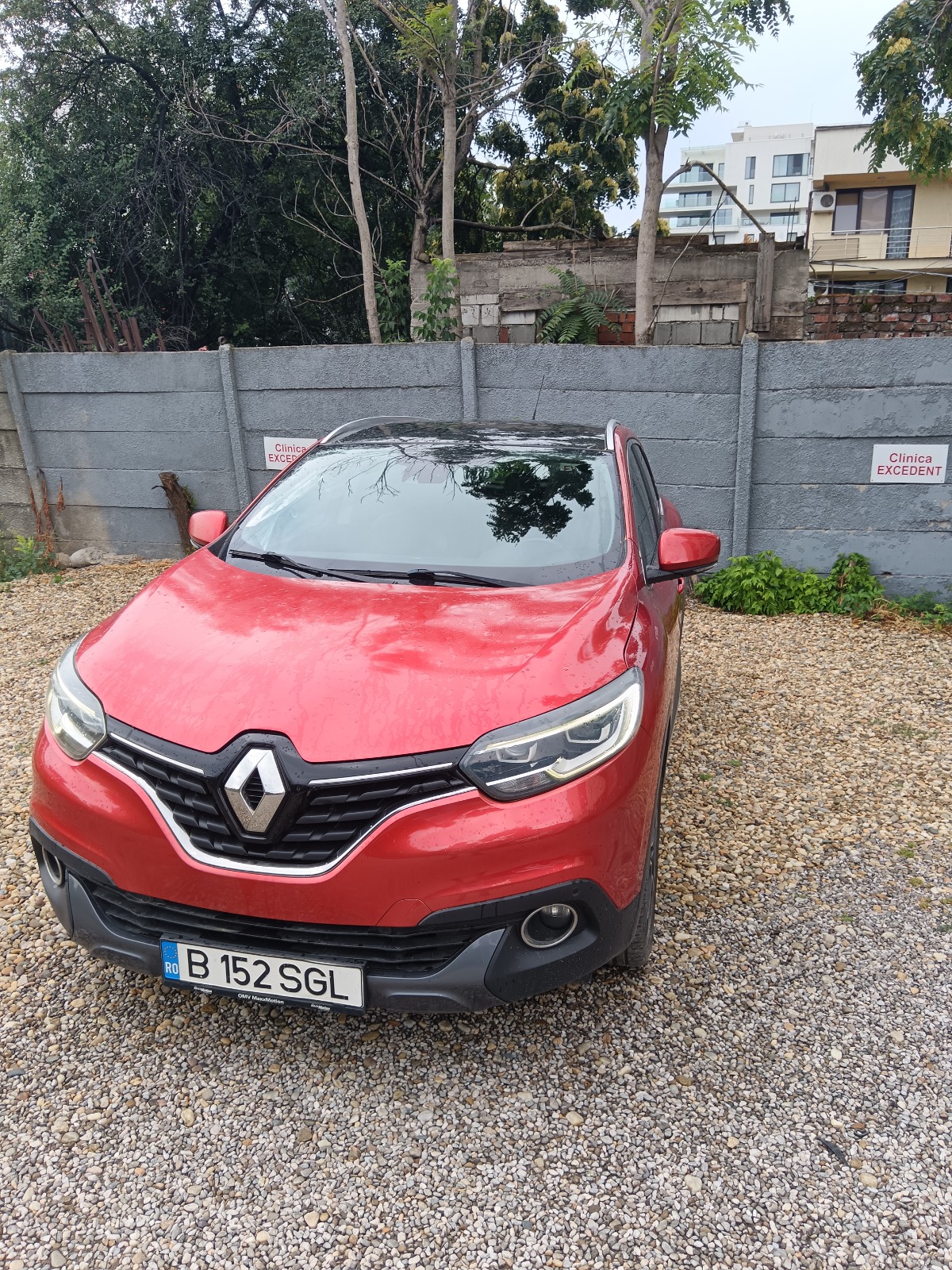 Renault Kadjar 1.6dCi, 4×4, an 2016, 155.800km, nivel full, PRET 11800EURO!!!
