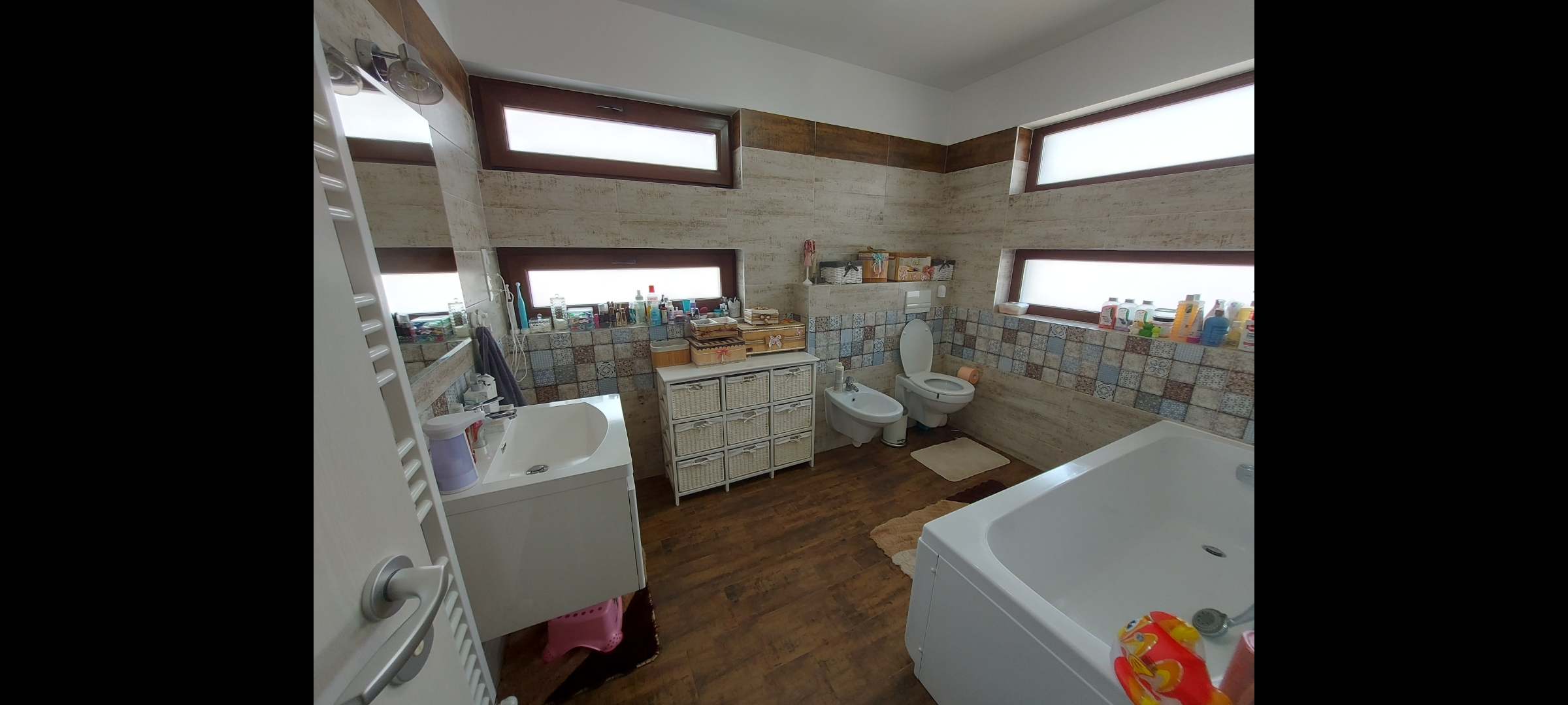 Casa noua mobilată utilată 120mp