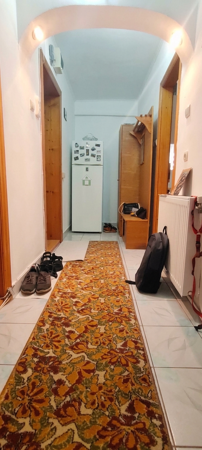 APARTAMENT 2 CAMERE, decomandat, 52mp, etaj 3/4, Piața Moldovei – ultracentral, Focșani | Proprietar
