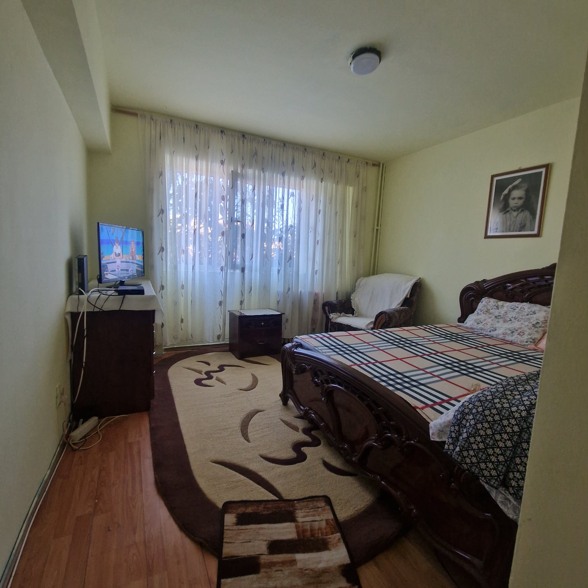 Apartament 2 camere PROPIETAR Malu Rosu 56.000
