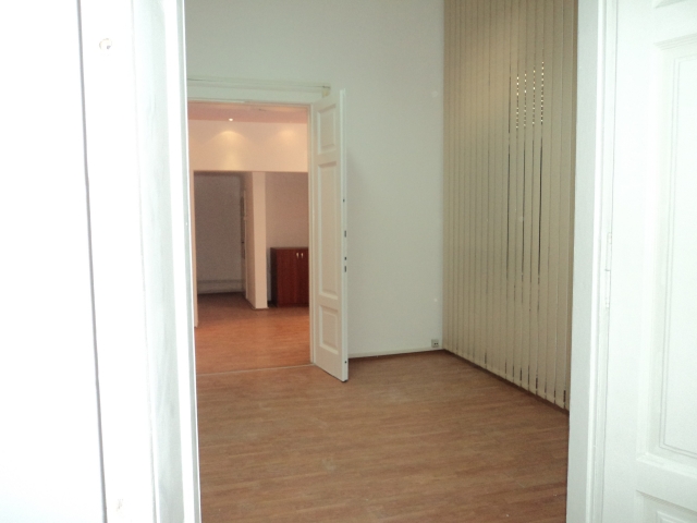 Apartament 5 camere renovat, 181mp, Timisoara, Tribunal, 388.000euro