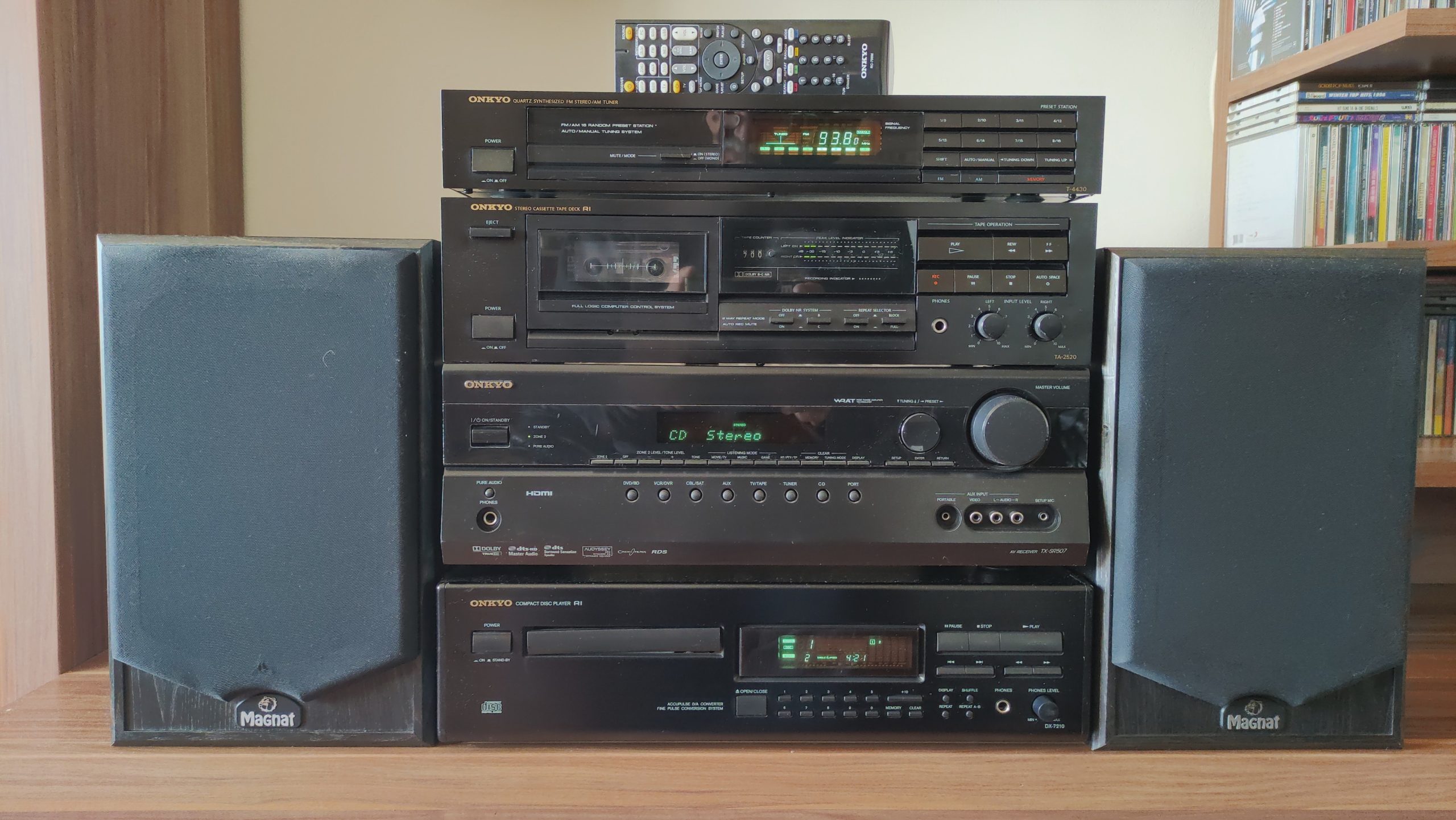 Vand linie ONKYO + boxe MAGNAT.