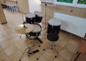 Set de tobe Startone, complet, în stare foarte bună.
