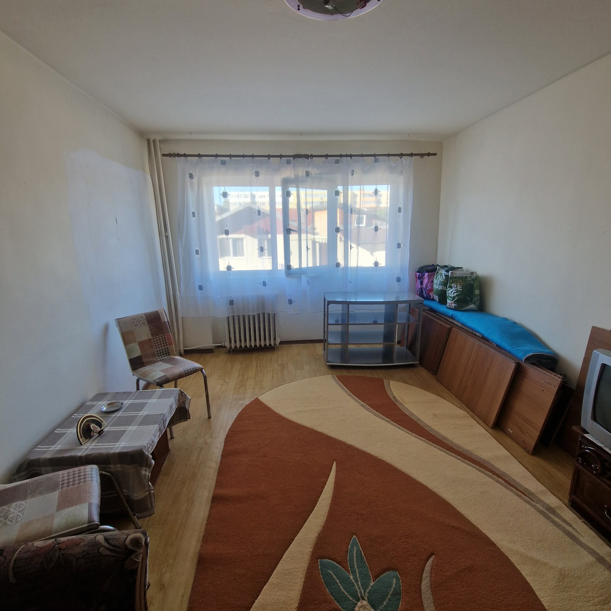 Apartament 2 camere PROPIETAR Malu Rosu 56.000