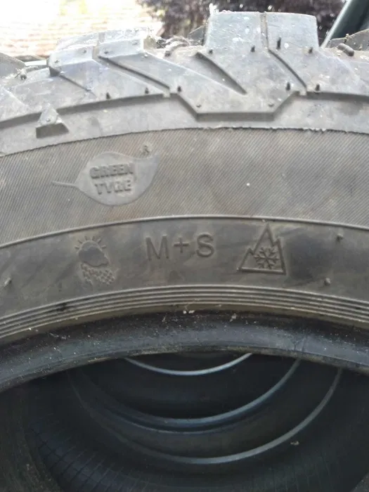 Cauciucuri Nissan
