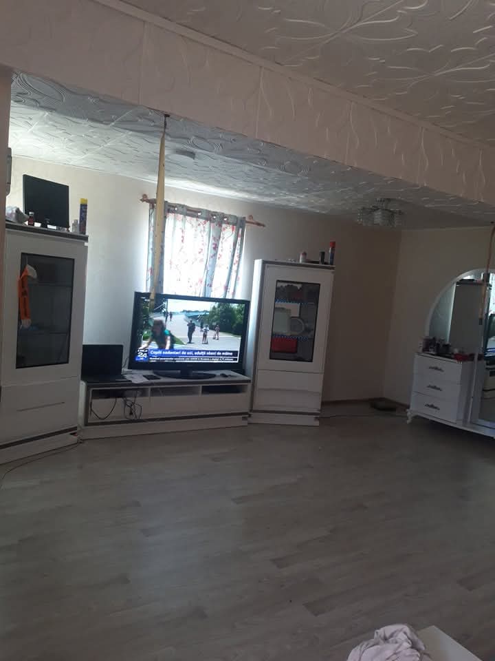 Casa +vila Drăgănești- vlasca 2000mp.0765297909