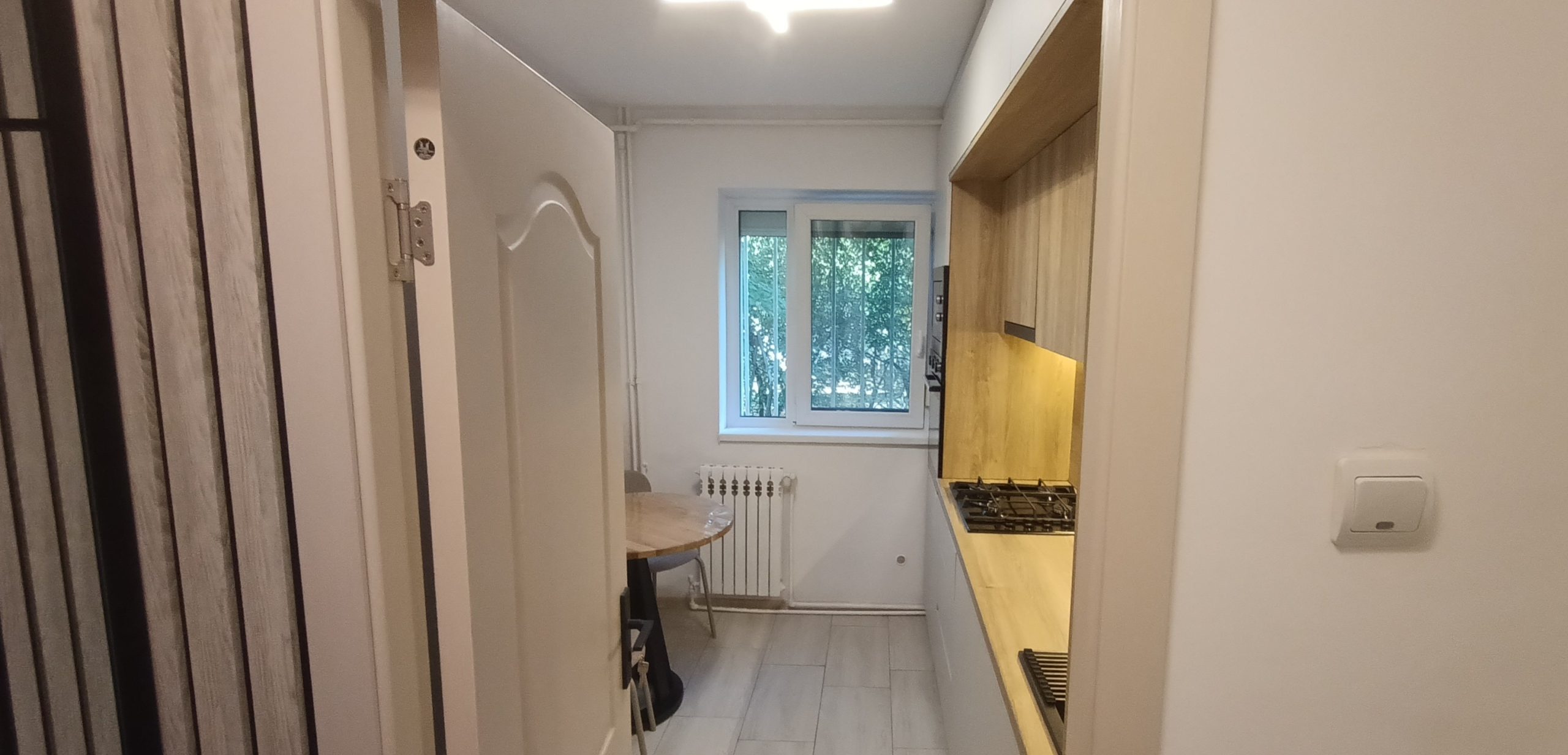 Închiriez apartament renovat 2 camere