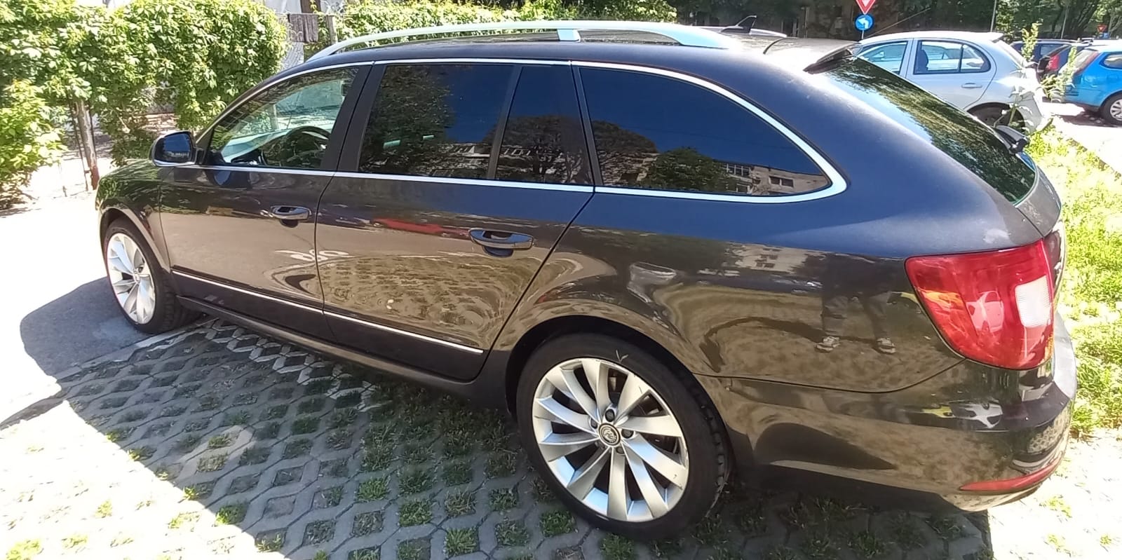 Vand Skoda superb break 2011