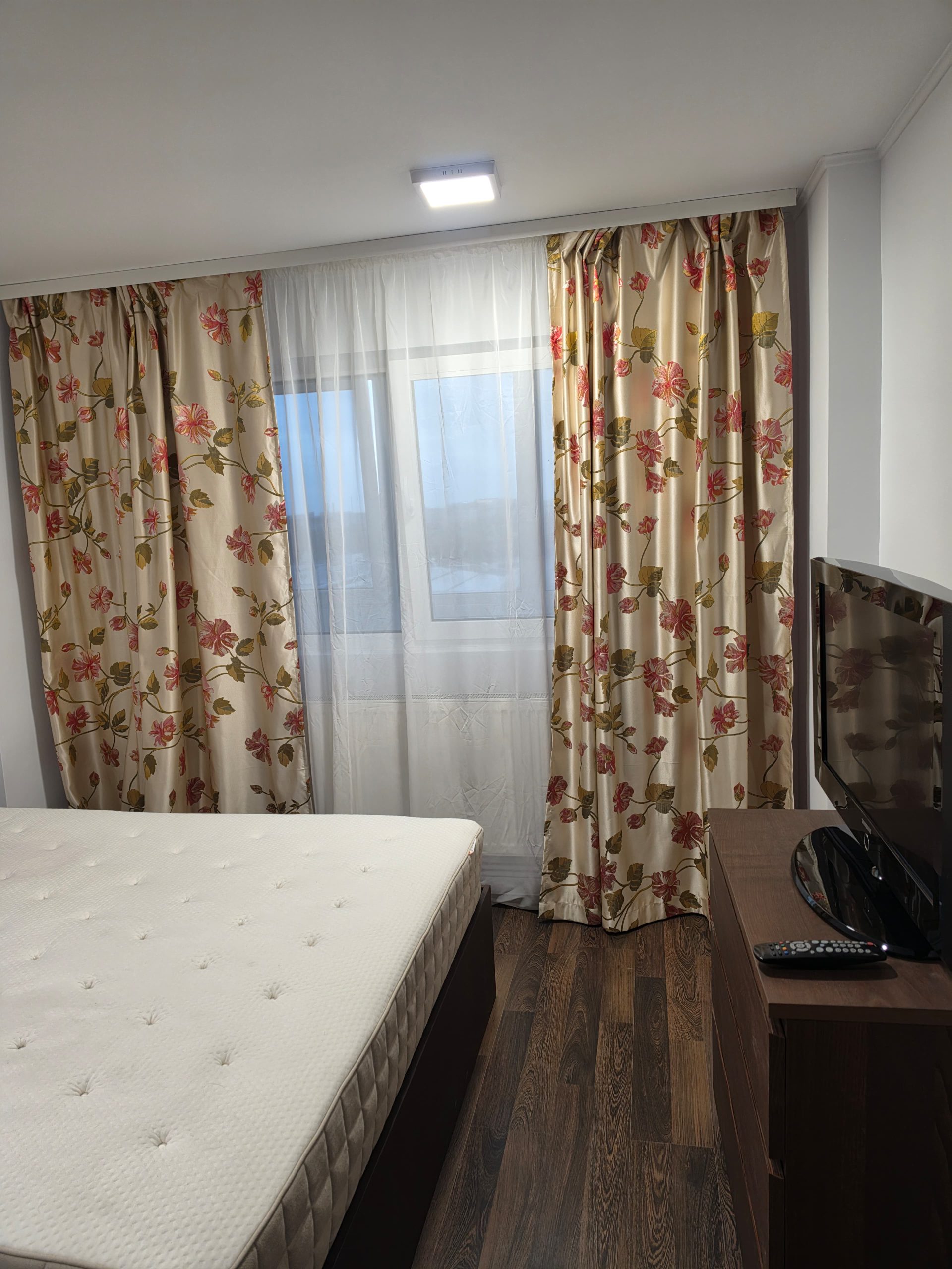 Inchiriere apartament 3 camere Crangasi