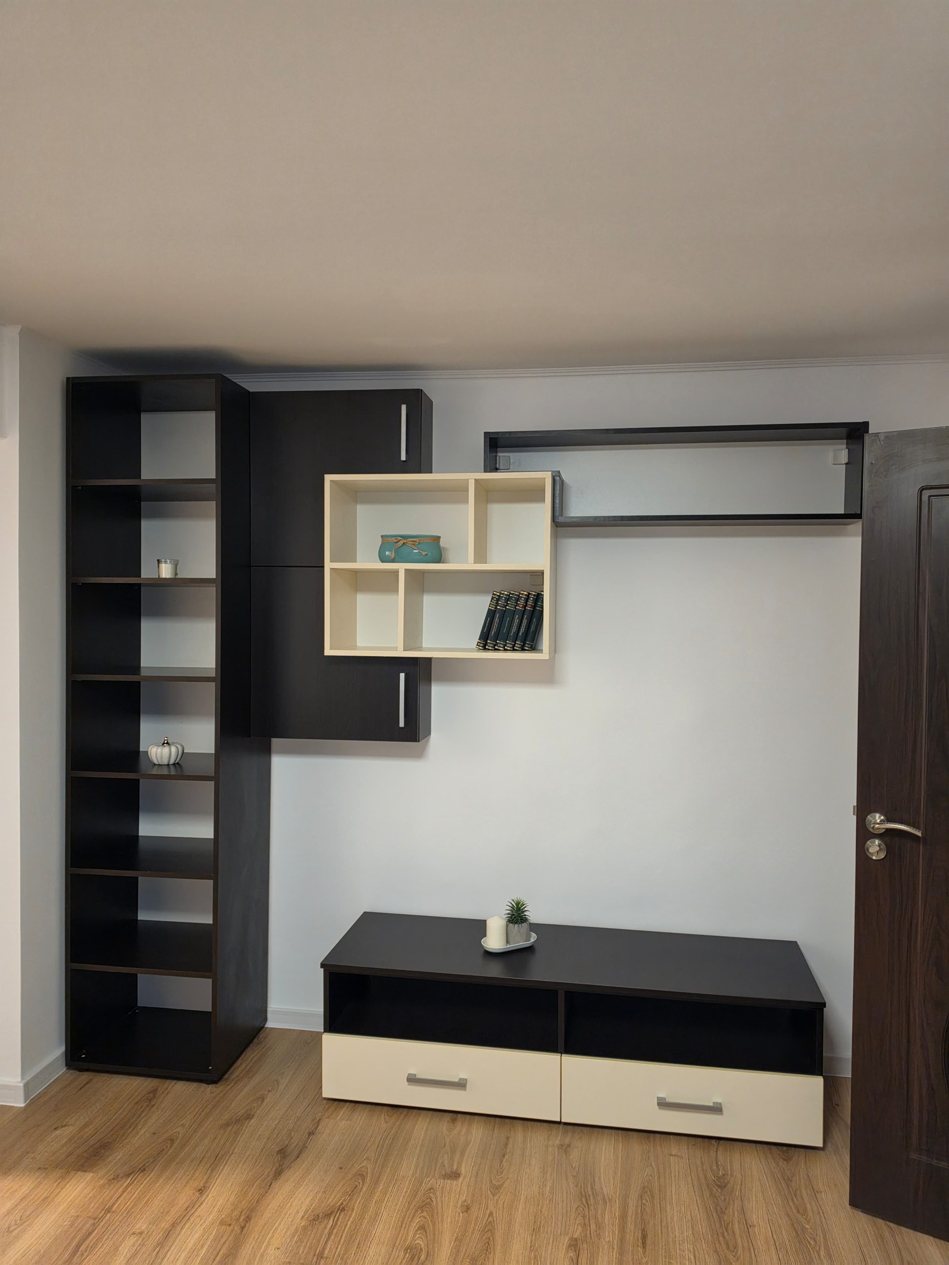 Inchiriere apartament 3 camere Crangasi